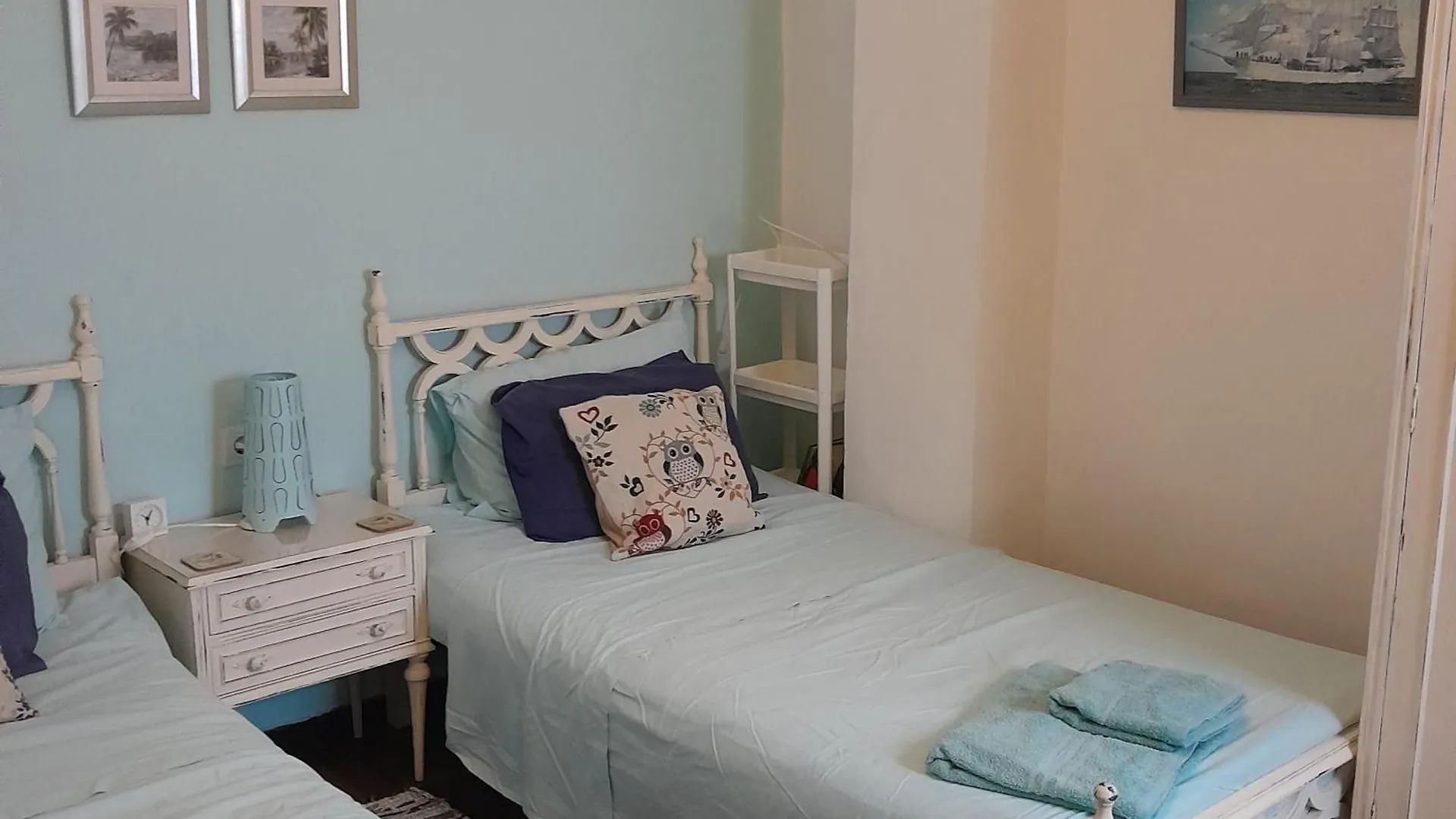 Casa De Tio, 3 Bedroom 2 Bath Townhouse, Casa Centro De Torre Del Mar Spain