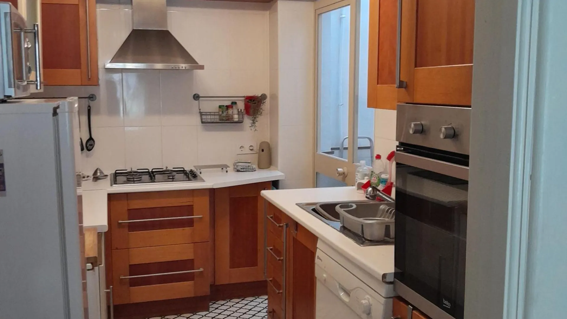 Casa De Tio, 3 Bedroom 2 Bath Townhouse, Casa Centro De Torre Del Mar